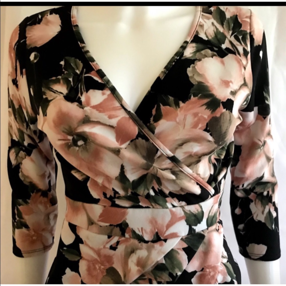 Rose Dress - Picture 2 of 3